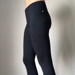 Black Fabletics leggings